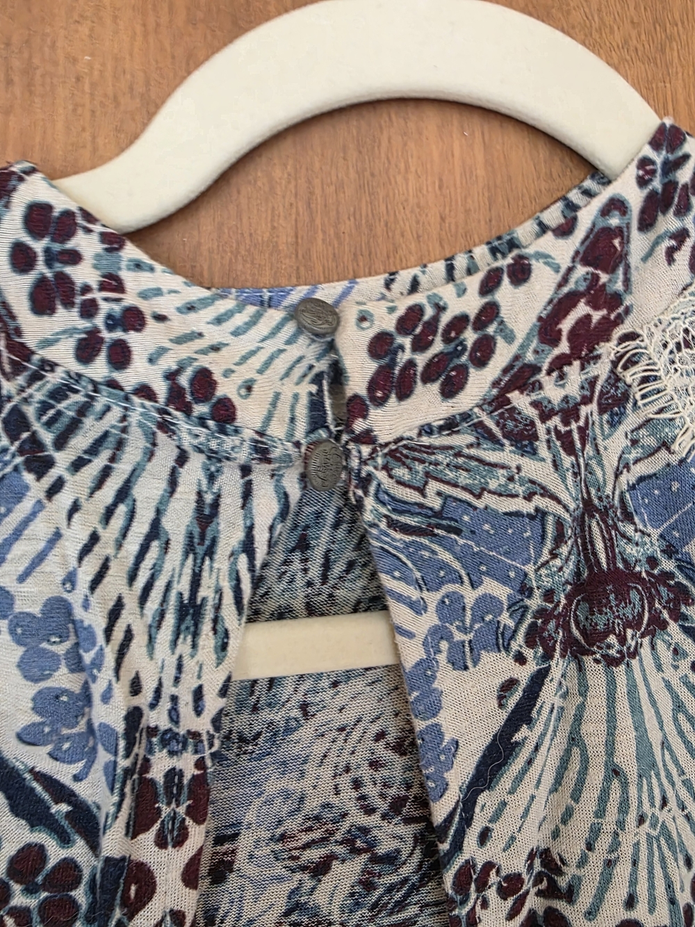 Free People Printed Long Sleeve Keyhole Top - Blue Mix Size Xs - Picture 9 of 9